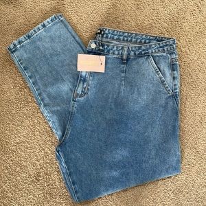 NWT Missguided Plus Wrath Pleat Detail Straight Leg Jean Size 20